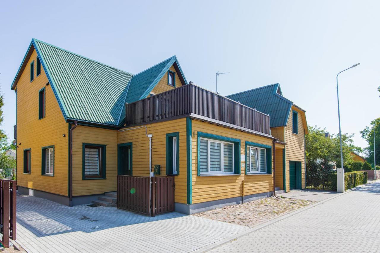 Apartamentai Pas Kaju Senamiestyje Salia Botanikos Parko Паланга Екстериор снимка